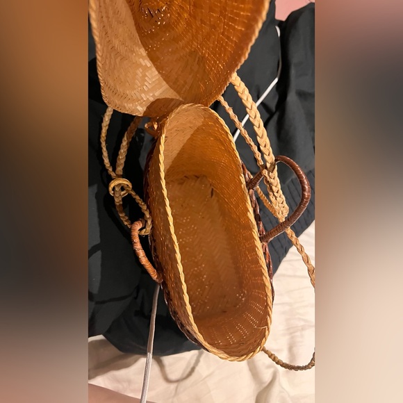 Ratan backpack or shoulder bag - Picture 3 of 3